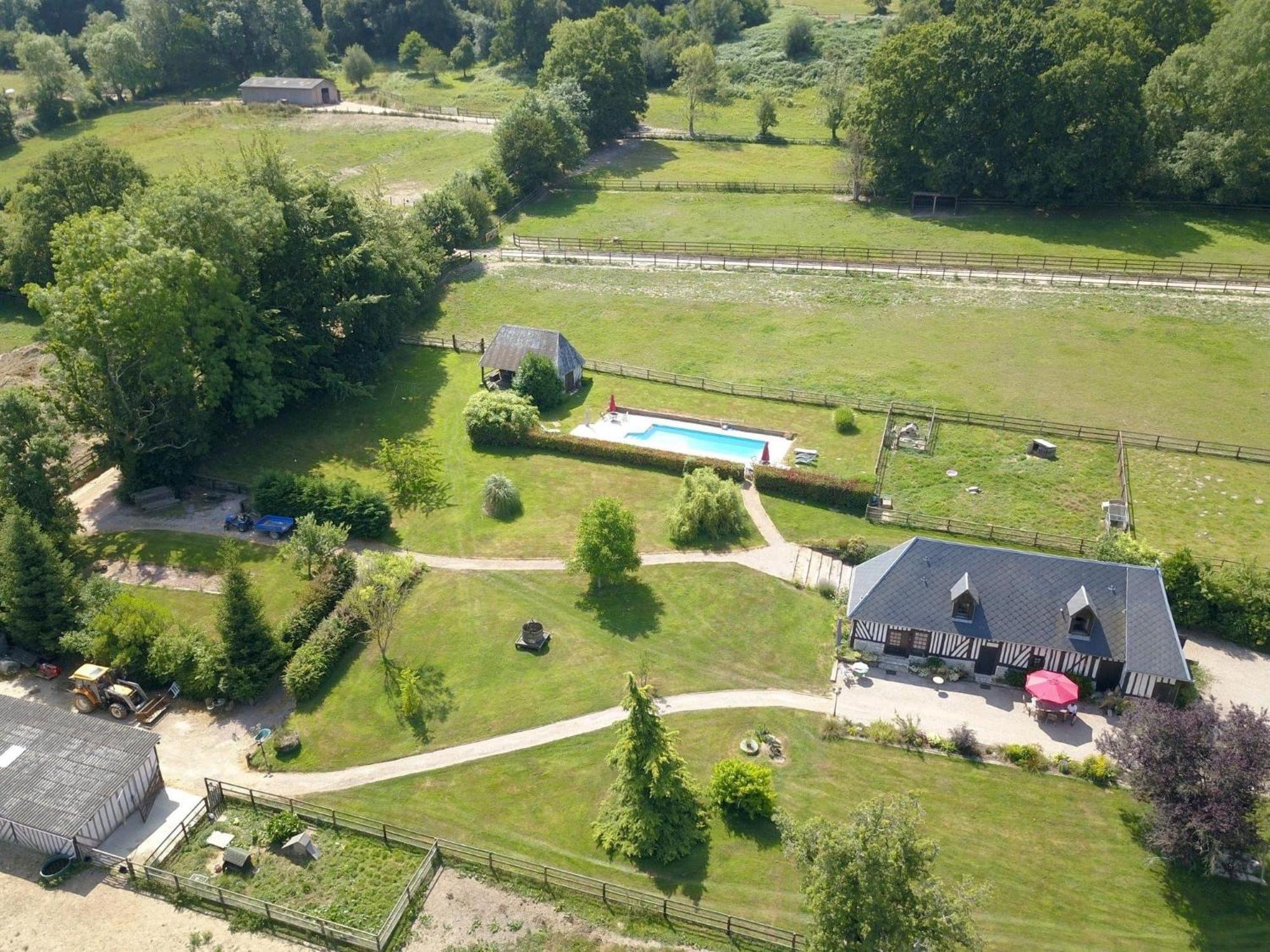 Bed and Breakfast Le Champ Des Possibles Manerbe Exteriér fotografie